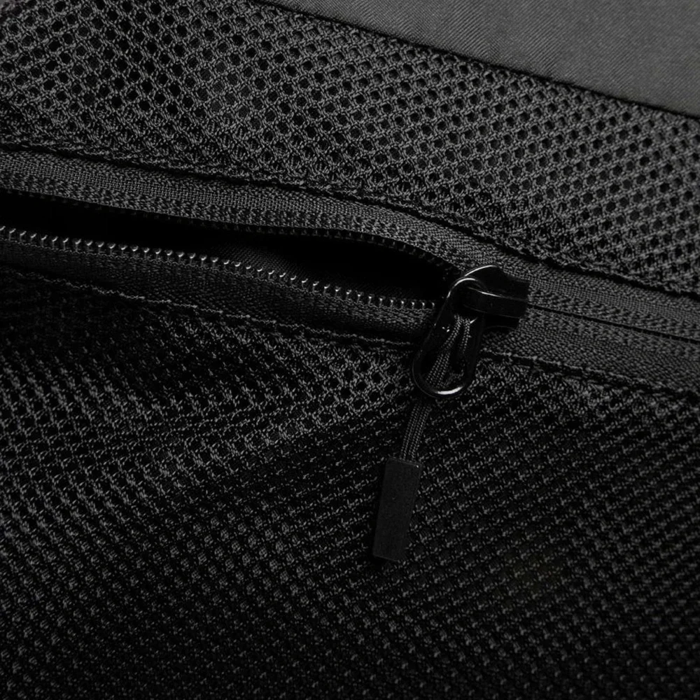 Lululemon Command The Day Kit *5L, Black (Third Release) - Picture 3 of 11